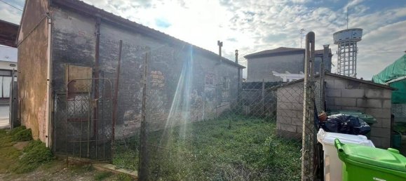 2 rooms Villa in Taglio di Po, Italy No. 36154 3
