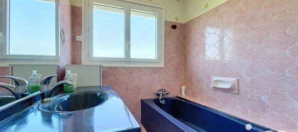 Дом с 6 спальнями в Шалет-сюр-Луан, Франция № 266909 21