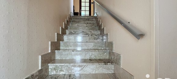 Дом с 6 спальнями в Шалет-сюр-Луан, Франция № 266909 5