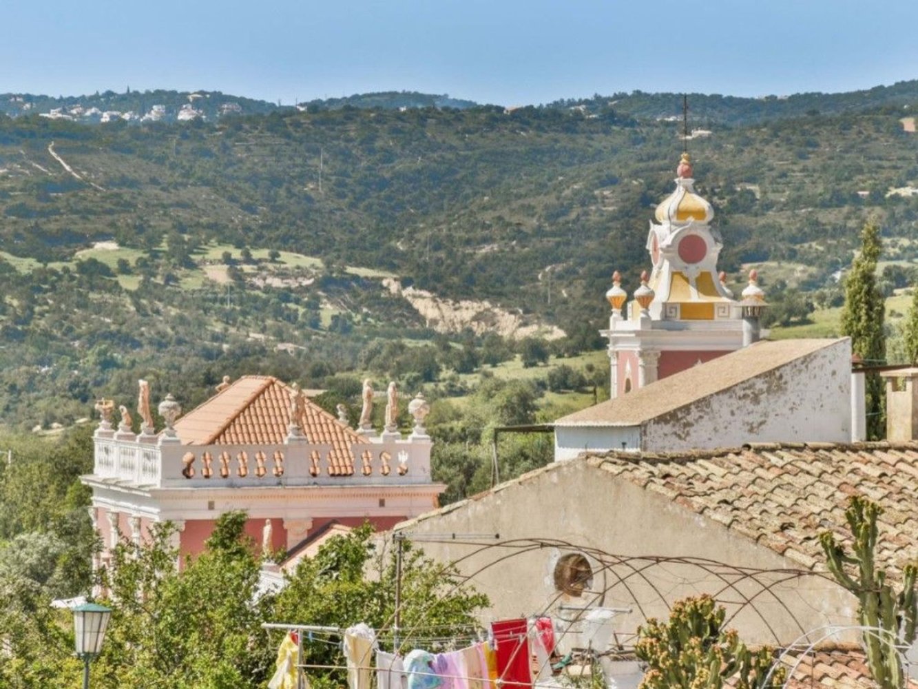 30 bedrooms House in Faro, Portugal No. 149367