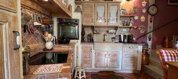 2 Schlafzimmer Haus in Castiglione del Lago, Italy, Nr. 56891 30