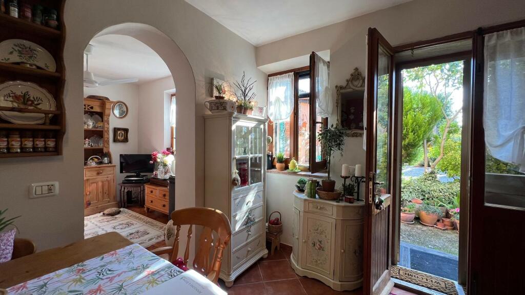 2 Schlafzimmer Haus in Castiglione del Lago, Italy, Nr. 56891