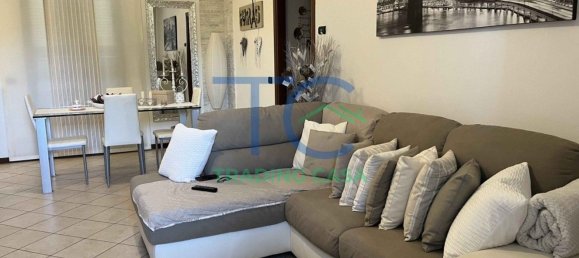 3 bedrooms Apartment in Sarmato, Italy No. 322049 2