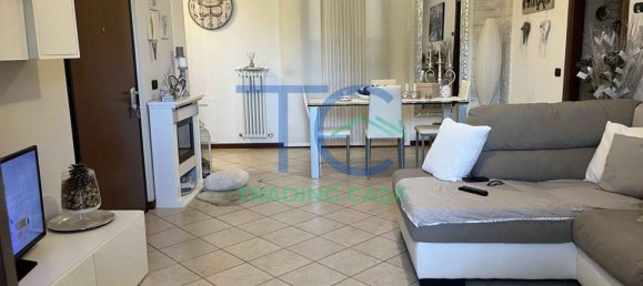 3 bedrooms Apartment in Sarmato, Italy No. 322049 3