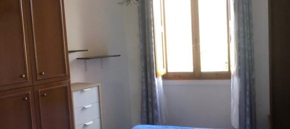 3 rooms Apartment in Florence, Italy No. 210829 4