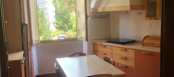 3 rooms Apartment in Florence, Italy No. 210829 2