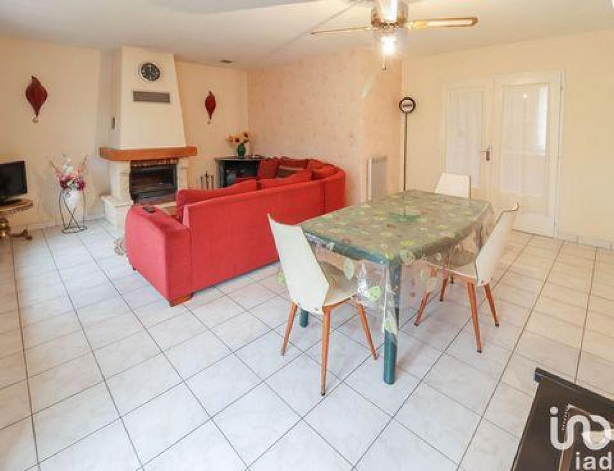 3 Schlafzimmer Haus in Ahun, France, Nr. 30296