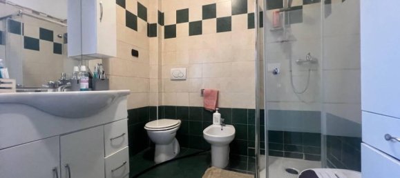 3 rooms House in Cucciago, Italy No. 26277 18