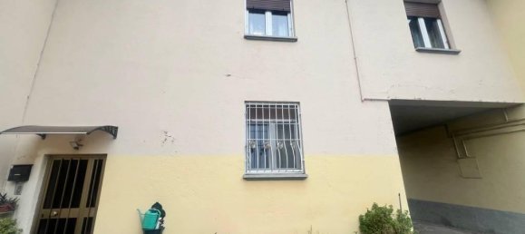 3 rooms House in Cucciago, Italy No. 26277 10