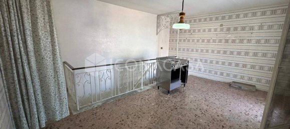 4 rooms House in Cerignola, Italy No. 373860 10