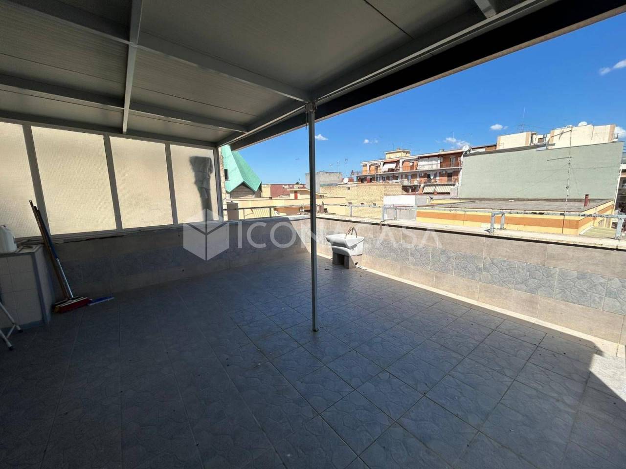 Casa de 4 habitaciónes en Cerignola, Italy No. 373860