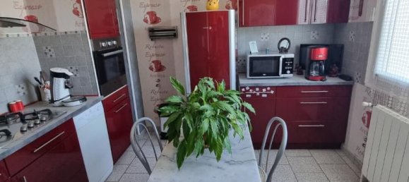 2 bedrooms House in Garchizy, France No. 191758 4