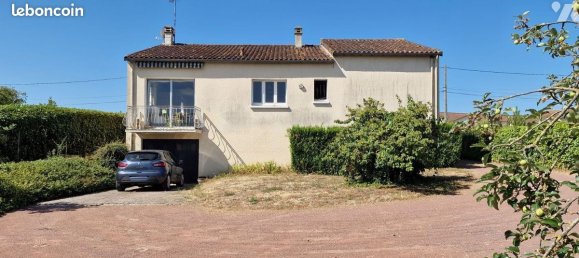 3 chambres Maison à Saint-Jean-de-Thouars, France No. 335646 11