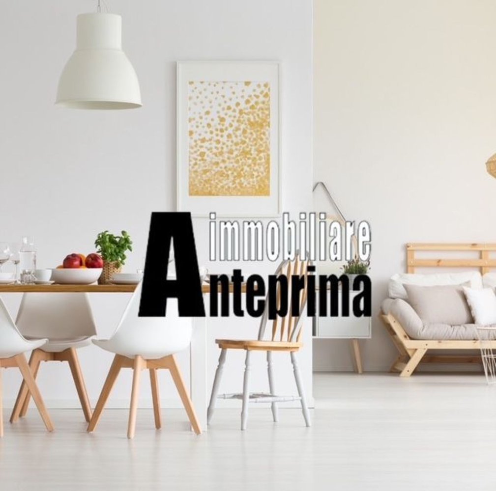 5 rooms Apartment in Reggio Emilia, Italy No. 309711