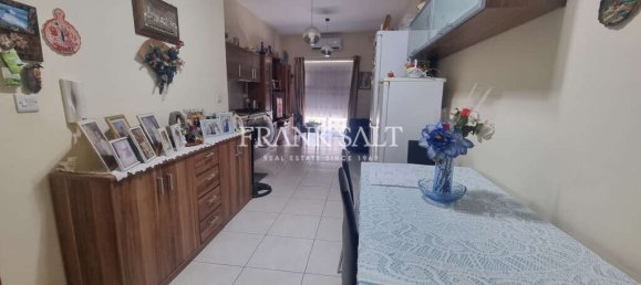 Квартира с 3 спальнями в Гзира, Мальта № 3109 6