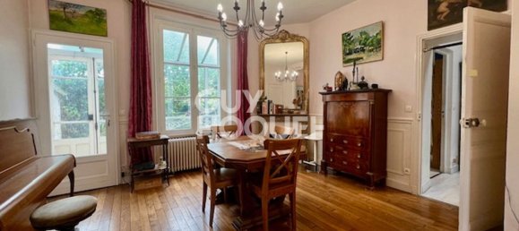 5 Schlafzimmer Haus in Tournan-en-Brie, France, Nr. 120869 2