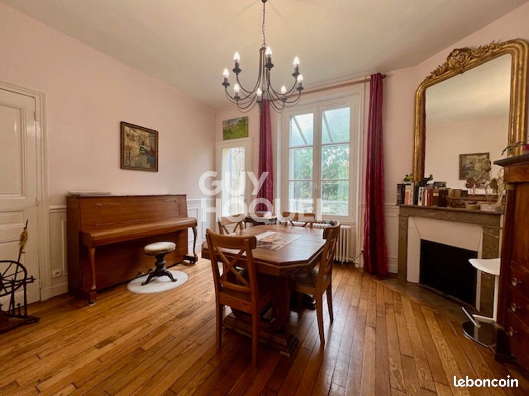 5 Schlafzimmer Haus in Tournan-en-Brie, France, Nr. 120869