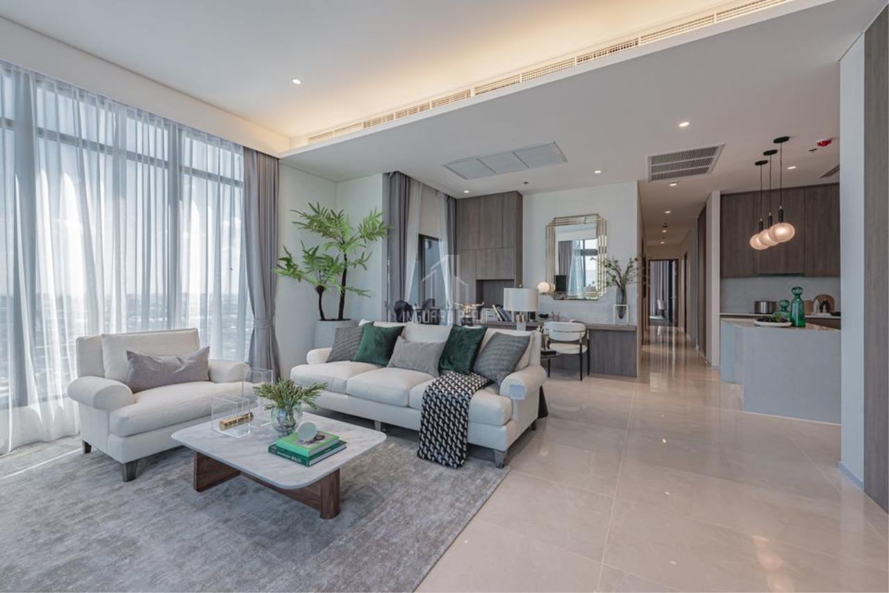 3 bedrooms Penthouse in Phra Khanong, Thailand No. 8839