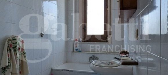 Apartamento de 6 dormitorios en Monte di Procida, Italy No. 336316 15