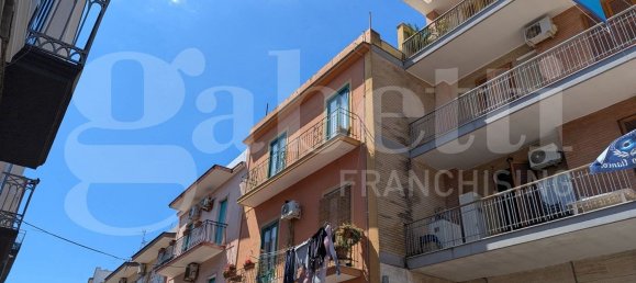 Apartamento de 6 dormitorios en Monte di Procida, Italy No. 336316 17