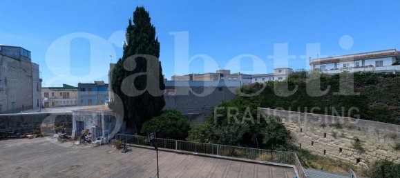 Apartamento de 6 dormitorios en Monte di Procida, Italy No. 336316 5