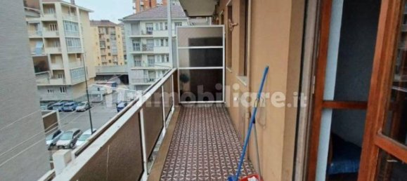 1 bedroom Apartment in Turin, Italy No. 159615 6