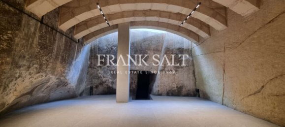 4 bedrooms Townhouse in Zebbug, Malta No. 7316 18