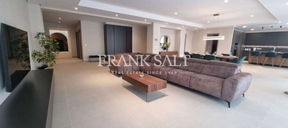 4 bedrooms Townhouse in Zebbug, Malta No. 7316 4