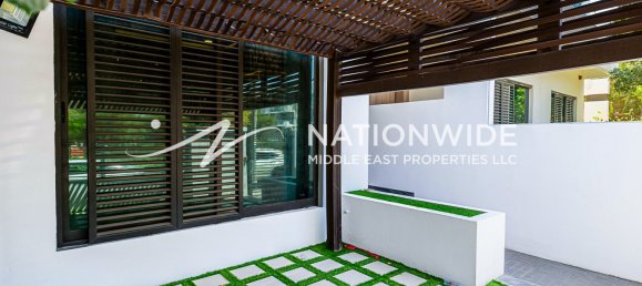 4 bedrooms Villa in Dubai, UAE No. 108078 12