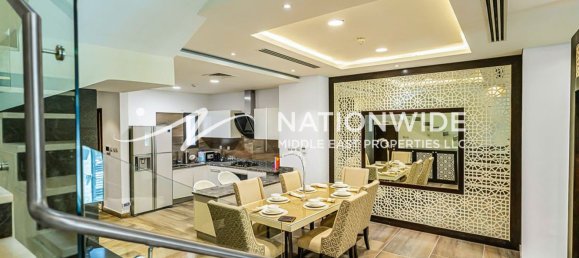 4 bedrooms Villa in Dubai, UAE No. 108078 2