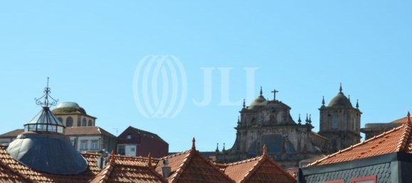 9 chambres Bâtiment à Porto, Portugal No. 54221 7