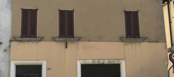 5 bedrooms House in Medole, Italy No. 105955 7