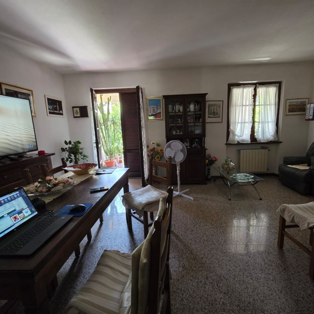 Casa de 6 dormitorios en Seravezza, Italy No. 332640