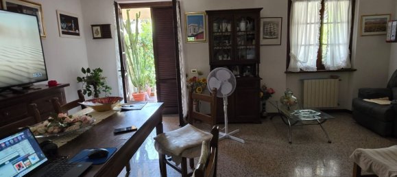 Casa de 6 dormitorios en Seravezza, Italy No. 332640 8