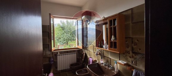 3 Schlafzimmer Haus in Cerreto di Spoleto, Italy, Nr. 356191 4