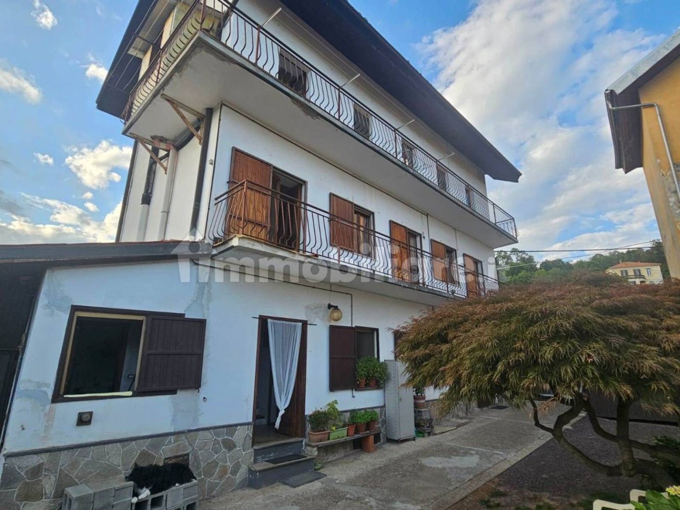 4 bedrooms House in Biella, Italy No. 264300