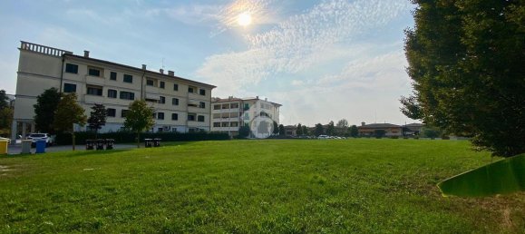 2560m² Land in Pordenone, Italy No. 17992 7