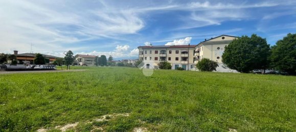 2560m² Land in Pordenone, Italy No. 17992 30