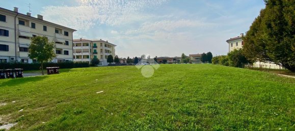 2560m² Land in Pordenone, Italy No. 17992 10