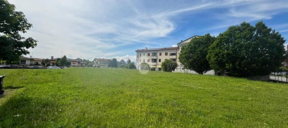 2560m² Land in Pordenone, Italy No. 17992 40