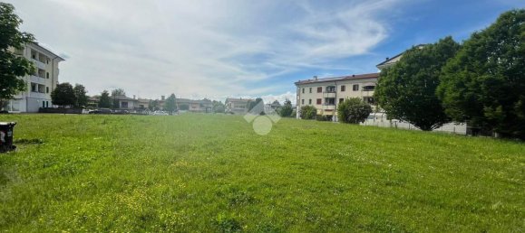 2560m² Land in Pordenone, Italy No. 17992 43