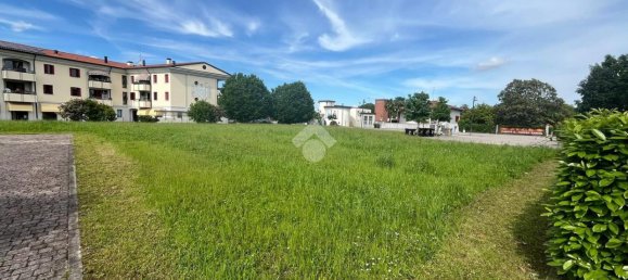 2560m² Land in Pordenone, Italy No. 17992 32