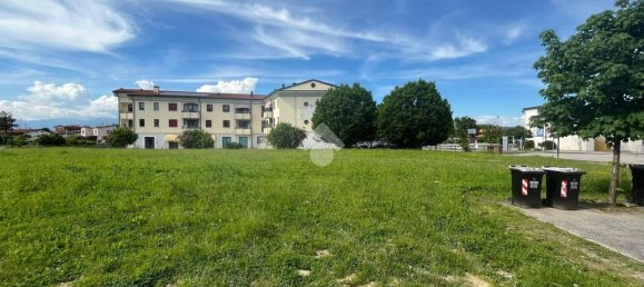 2560m² Land in Pordenone, Italy No. 17992 35