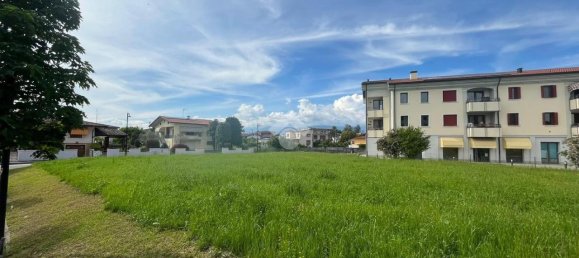 2560m² Land in Pordenone, Italy No. 17992 24