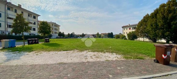 2560m² Land in Pordenone, Italy No. 17992 14