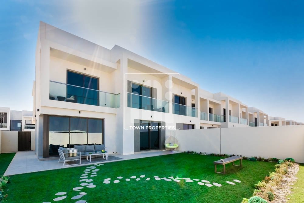 4 Schlafzimmer Villa in Yas Island, UAE, Nr. 5458