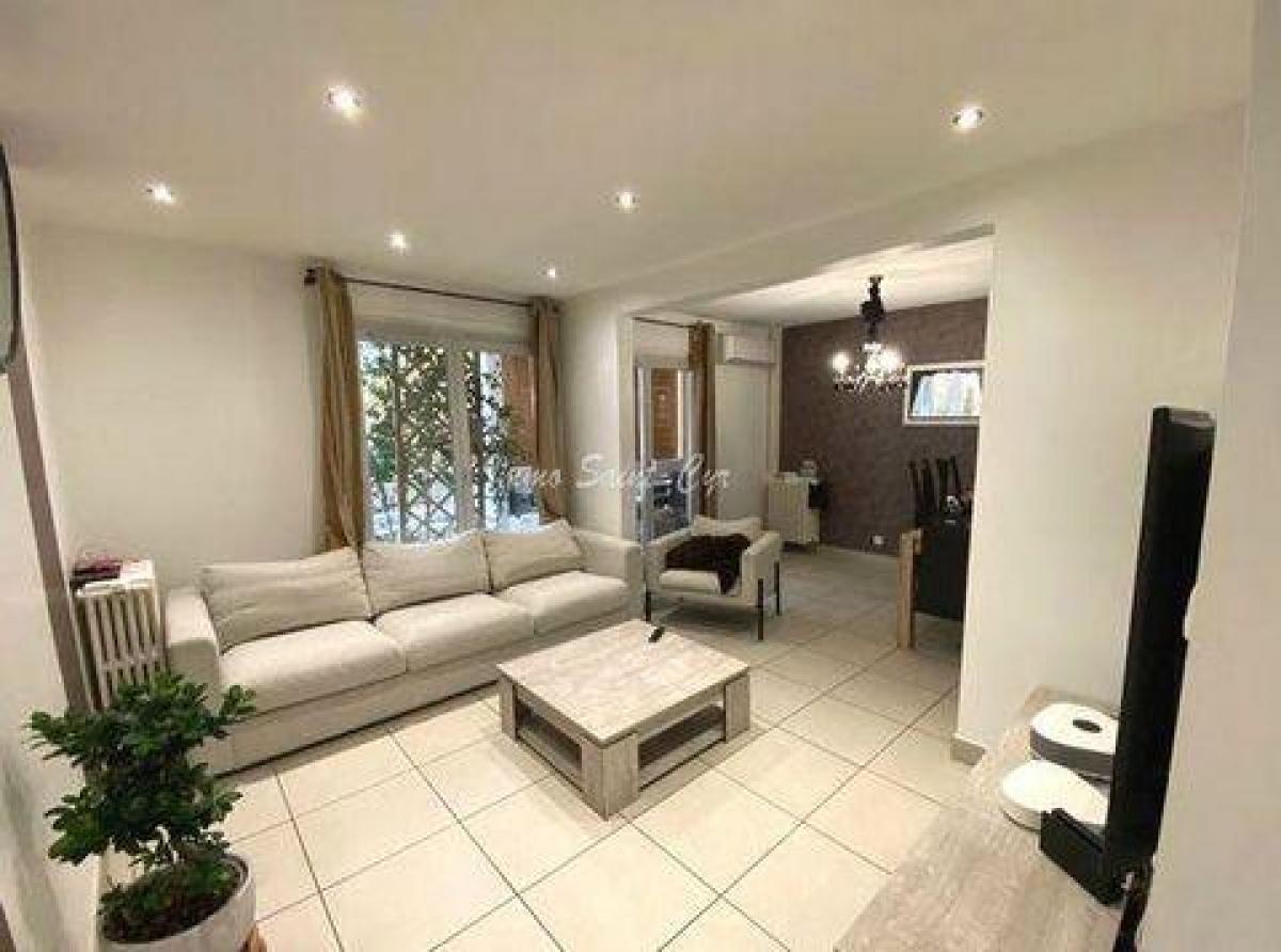 4 Schlafzimmer Eigentumswohnung in Lyon, France, Nr. 26330