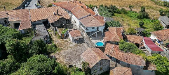 Casa de 5 dormitorios en Sao Mamede de Infesta, Portugal No. 26823 11