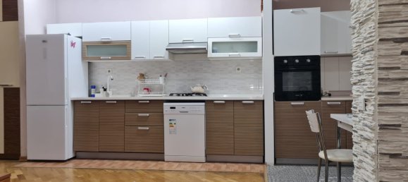 3 Schlafzimmer Wohnung in Sabail, Azerbaijan, Nr. 1940 9