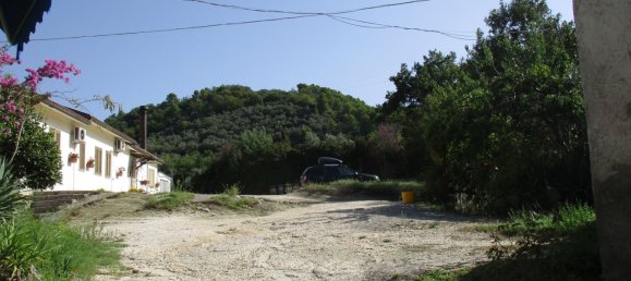 6 bedrooms House in Stroncone, Italy No. 84915 15